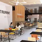 Hostel Hi - La Caserne *