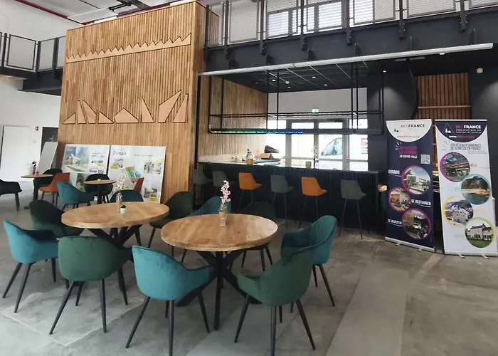 Vandrarhem Hi - La Caserne